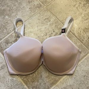 Victoria’s Secret 32DDD Bra